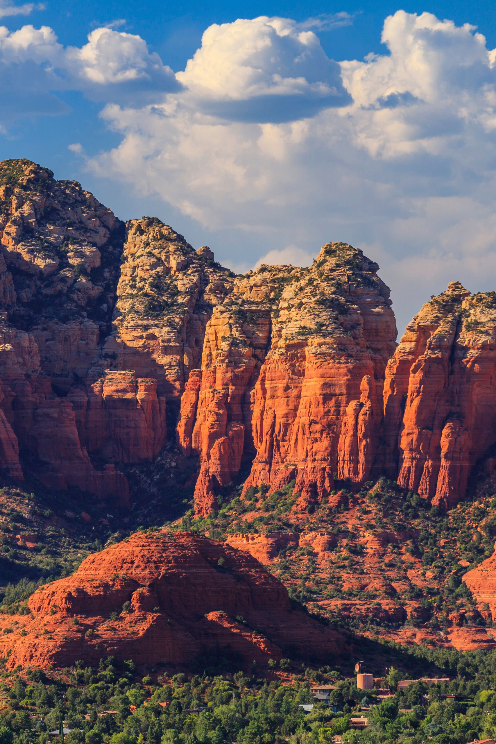 Astrological forces of Sedona influenced by Mars, Saturn, and the Moon, exploring how Vedic Astrology connects these planets to the energy of Sedona’s sacred land.