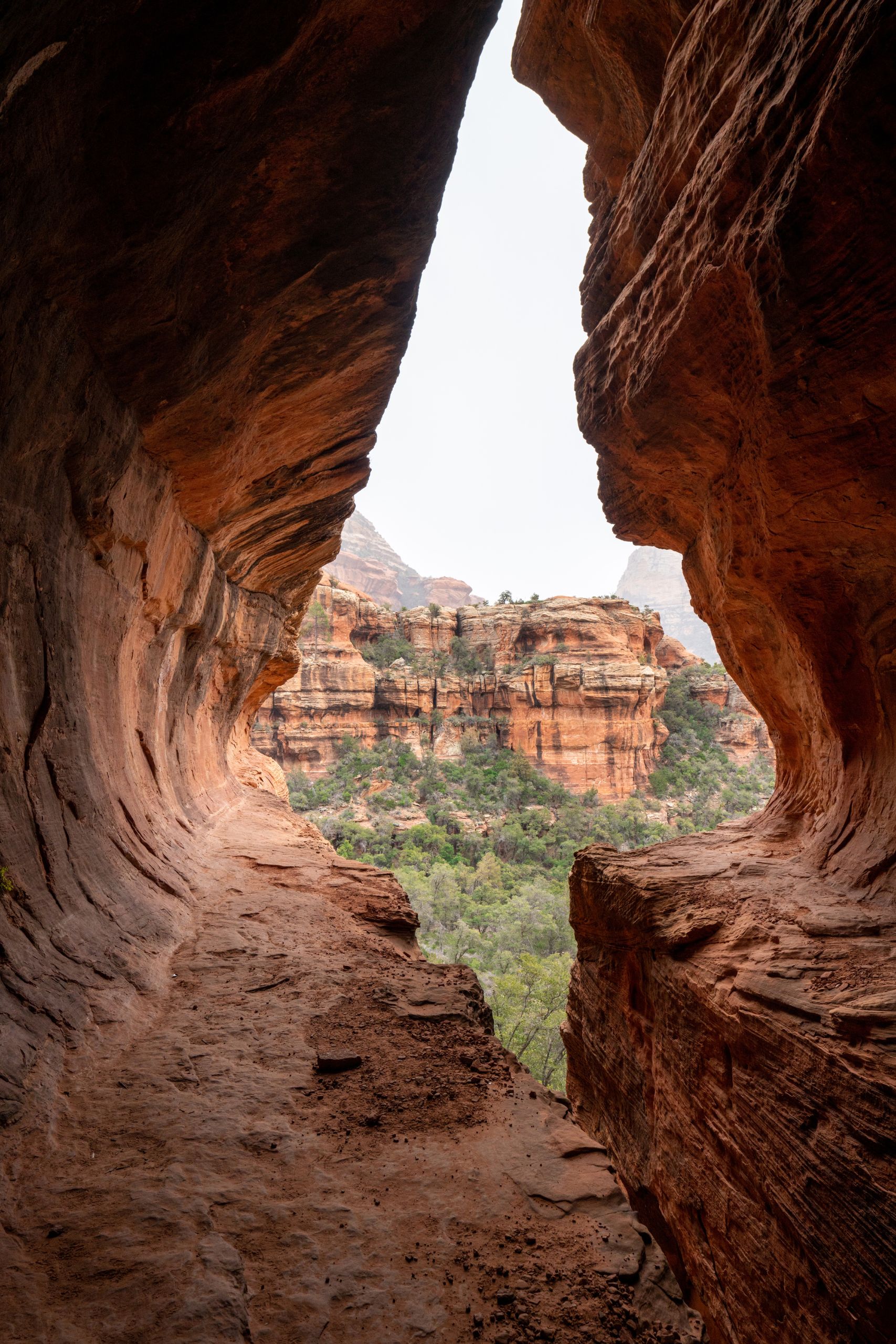 Top 10 must-see vortex sites in Sedona, Arizona, highlighting their spiritual energy through Vedic Astrology and Vastu principles.