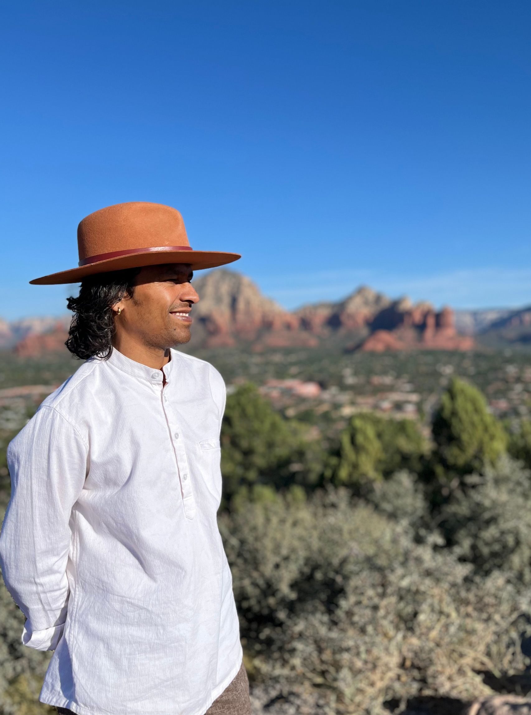 Sanjay Sone offering Vortex Astrological Tours in Sedona, blending Vedic Astrology with Sedona’s powerful vortex energy